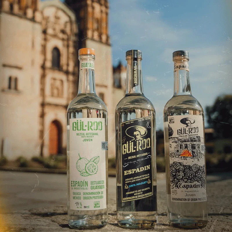 Gul-Roo Espadin Destilado Con Hierbas Mezcal Artesanal 750ml